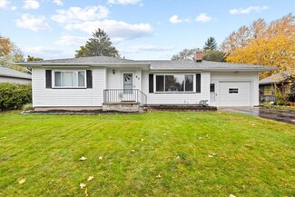 85 W Craig Hill Dr, Rochester, NY 14626