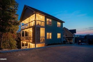 851 Osprey Way, Pigeon Forge, TN 37863