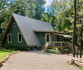 909 E Arkansas Ave, Horseshoe Bend, AR 72512