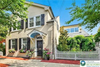 29 E Market St, Bethlehem, PA 18018