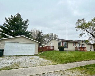 106 N East St, Carthage, IN 46115