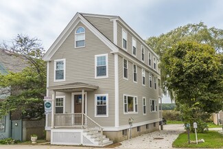 155 Main St, Essex, MA 01929