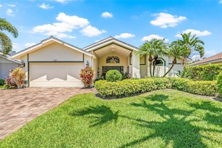 5270 White Sand Cir NE, Saint Petersburg, FL 33703