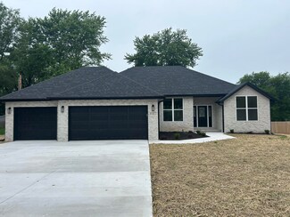 701 John F. Kennedy Dr, Willard, MO 65781
