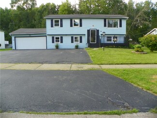 56 Mercury Dr, Rochester, NY 14624