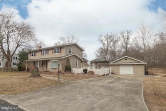 588 Orchard Dr, Penns Grove, NJ 08069