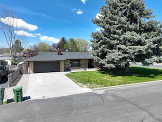 408 S Court Ave, Burns, OR 97720