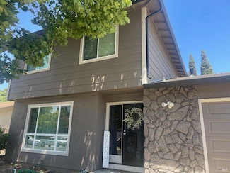 617 Skylark Dr, Suisun City, CA 94585