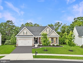 144 Skipper Dr, Lake Frederick, VA 22630