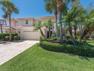 2036 Timberline Dr, Naples, FL 34109
