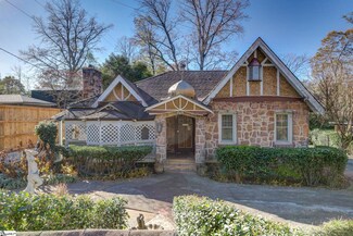 827 N Franklin Rd, Greenville, SC 29617