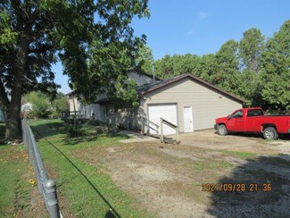 201 2nd Ave, Stanwood, IA 52337