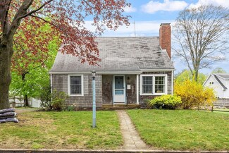 5 Smith Rd, Rockport, MA 01966