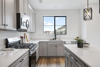 2076 S Holly St Unit 3, Denver, CO 80222