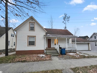 415 N Shelby St, Cadillac, MI 49601
