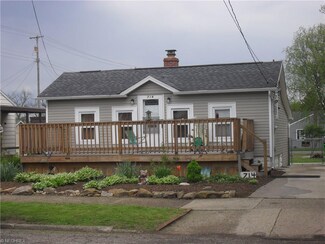 714 14th St SW, Massillon, OH 44647