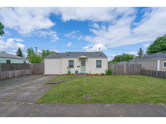 446 24th St, Springfield, OR 97477