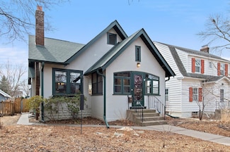 2156 Stanford Ave, Saint Paul, MN 55105