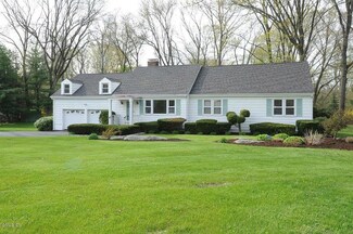 107 Bowman Dr, Greenwich, CT 06831