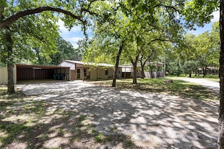 108 Boca Vista Ct, Chico, TX 76431