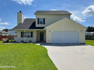 304 Mann St, Hubert, NC 28539