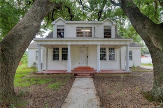 217 Pine St, Sulphur, LA 70663