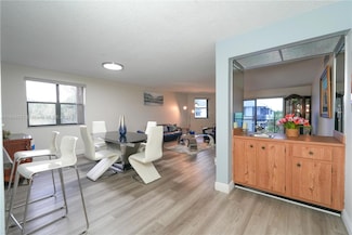 16051 Blatt Blvd Unit 401, Weston, FL 33326