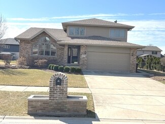 8837 Clifton Ln, Tinley Park, IL 60487