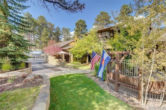 25751 Village Cir, Golden, CO 80401