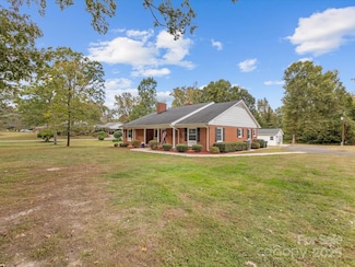 100 Forest Hills Dr, Monroe, NC 28112