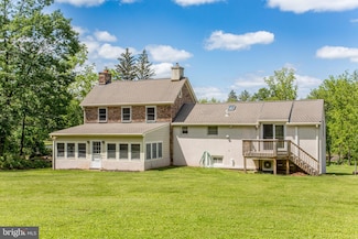 577 Sackettsford Rd, Warminster, PA 18974
