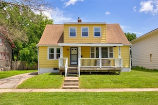221 9th St, West Des Moines, IA 50265