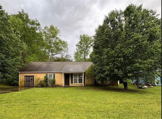 3040 Garnet Way, Atlanta, GA 30349
