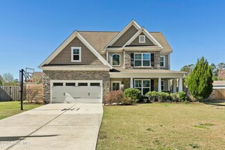 108 Center Dr, Hampstead, NC 28443