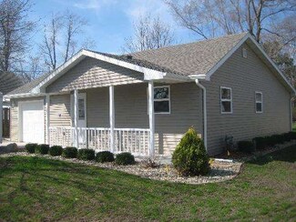150 E 2nd Ave, Clifton, IL 60927
