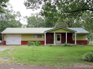 321 Blue Water Dr, Paradise Hill, OK 74435