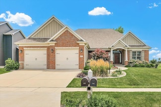 1613 E Kassen Ave, Mahomet, IL 61853