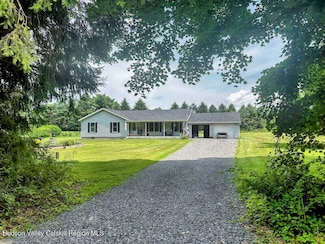 23 Maple Ln, Copake Falls, NY 12517