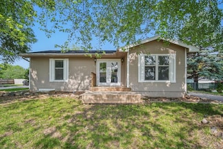 1118 NW Linden St, Ankeny, IA 50023