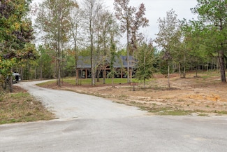 1008 Folly Run Dr, Lincolnton, GA 30817