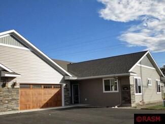 109 109 Sugar Loaf Dr, Mankato, MN 56001