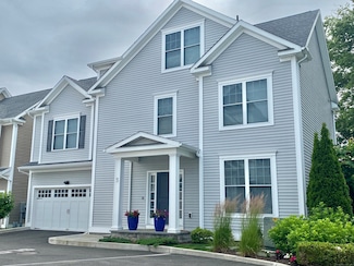 159 Colonial Rd Unit 5, Stamford, CT 06906