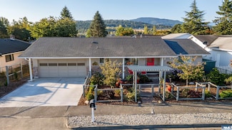 961 E Fir St, Sequim, WA 98382