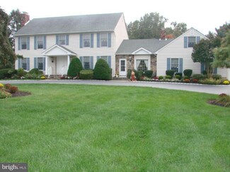 49 Cranbury Neck Rd, Cranbury, NJ 08512