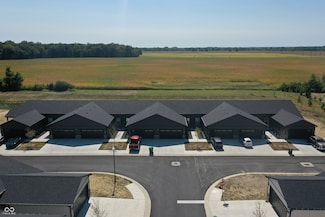 1915 Chambers Dr, Franklin, IN 46131