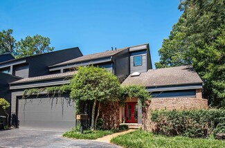 389 Twelve Oaks Cir, Memphis, TN 38117