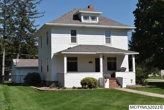 433 Poplar St, Osage, IA 50461