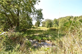 2601 Orangeville Rd, Brookfield, OH 44403