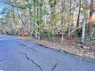 630 Rice Park Dr, Anderson, SC 29621