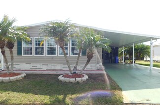 353 Woodhill Dr N, Lakeland, FL 33803